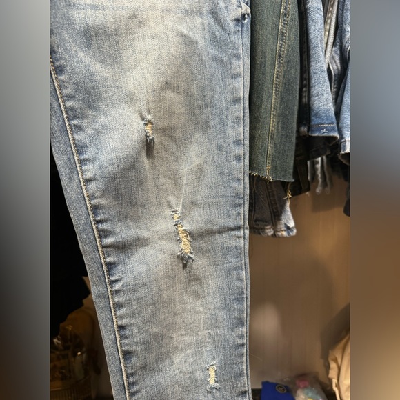 NWT Special A Distressed Skinny Jeans Size 1 - Picture 4 of 9